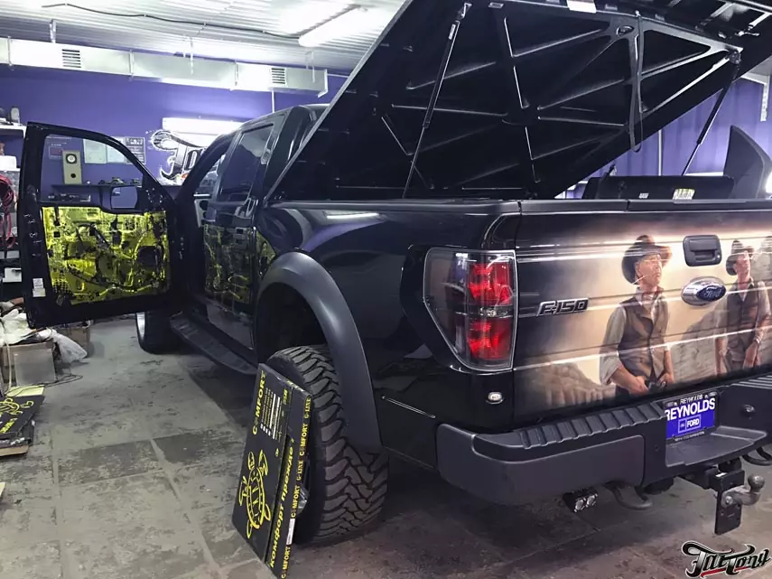 Ford F150. Шумоизоляция салона класса Люкс.